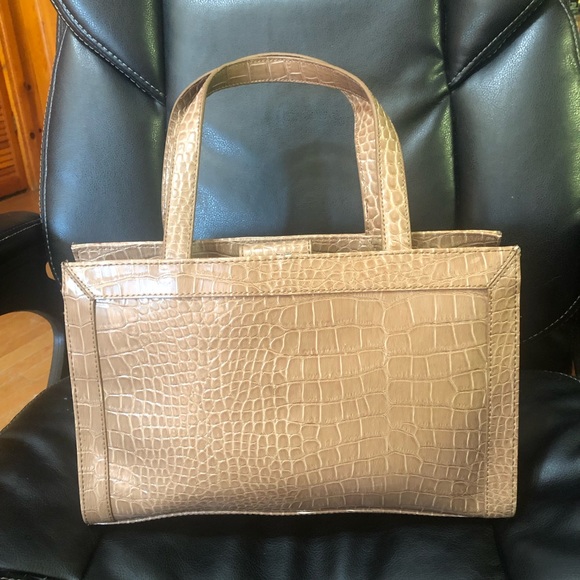 Liz Claiborne purse NWOT - Picture 4 of 10